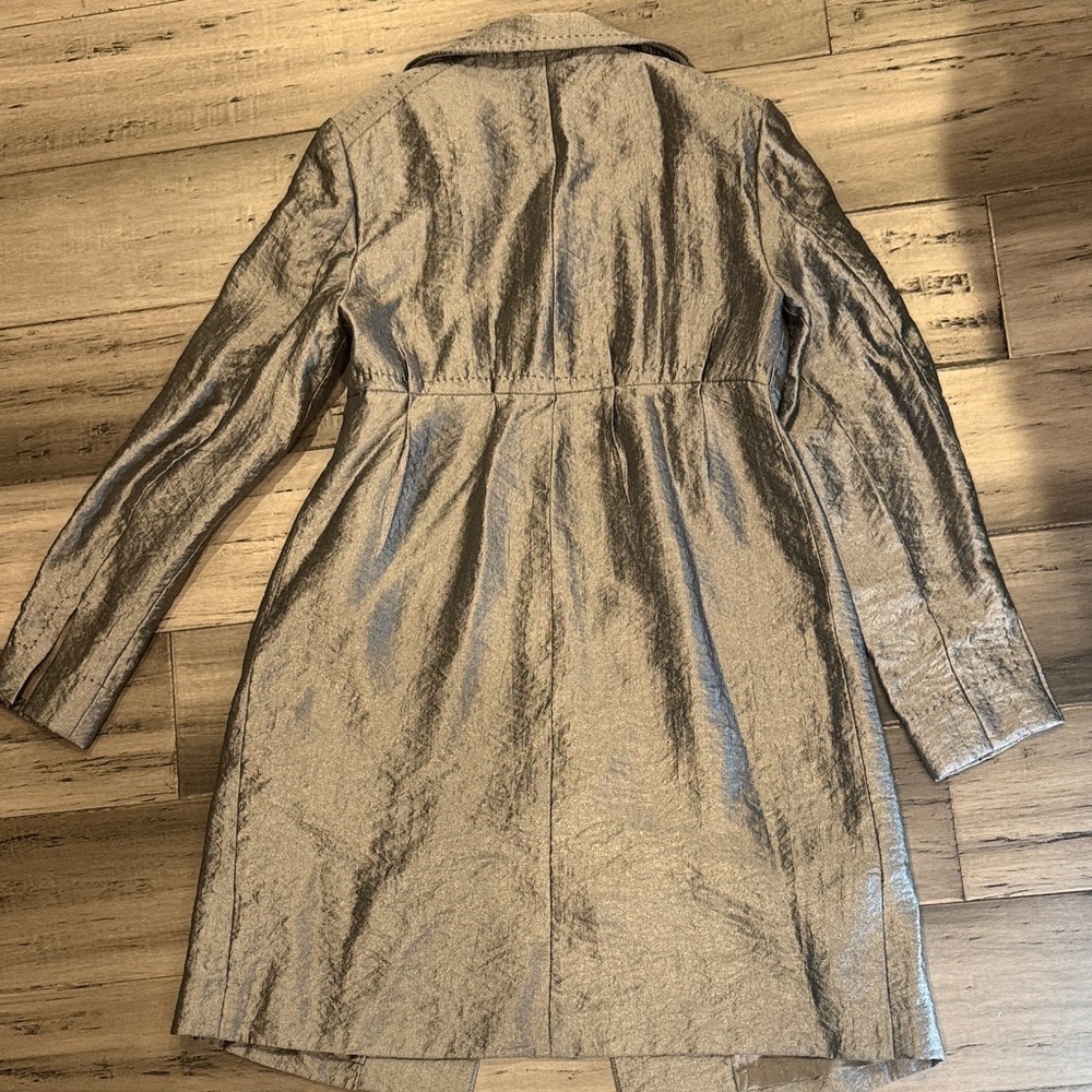 Semantiks Metallic Trench Coat - Picture 7 of 11